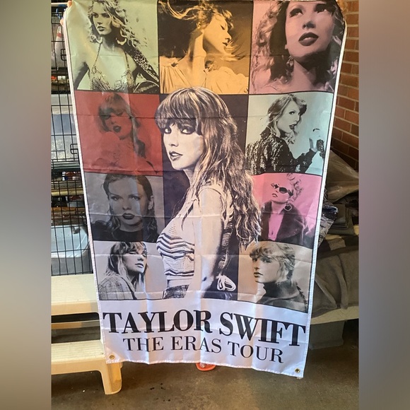 Taylor Swift wall tapestrys - Picture 1 of 4